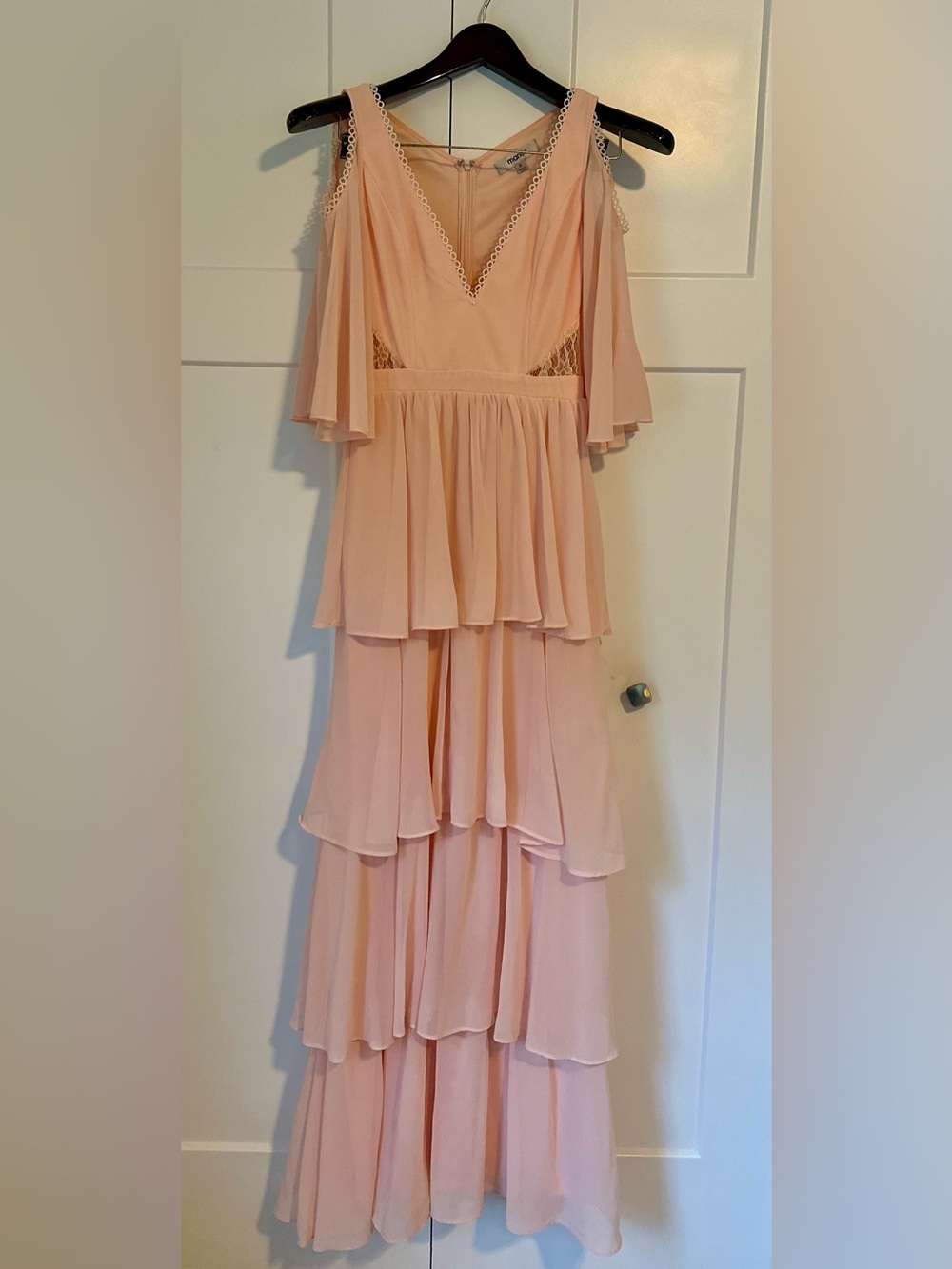 Maniju Peach Cold‎ Shoulder Tiered Ruffle Formal Dress w/Lace Detail S